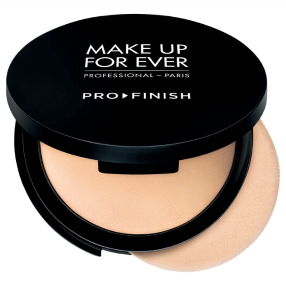 MUFE Pro Finish Multi-use Powder Foundation